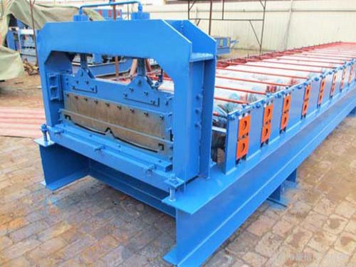 山东675型角驰压瓦机