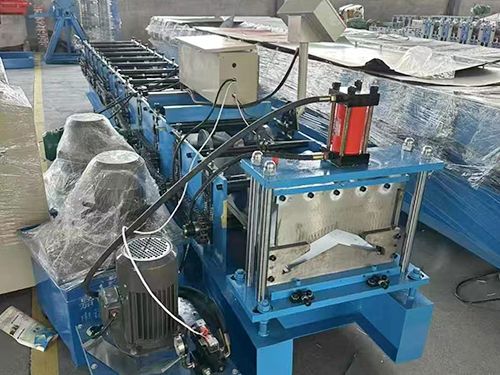 山东脊瓦机设备