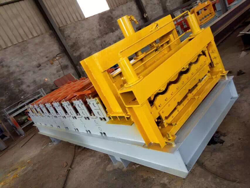 山东820-840双层压瓦机