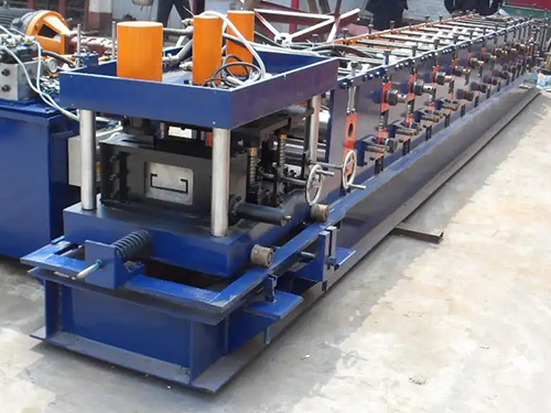 山东前扭断冲孔C型钢机